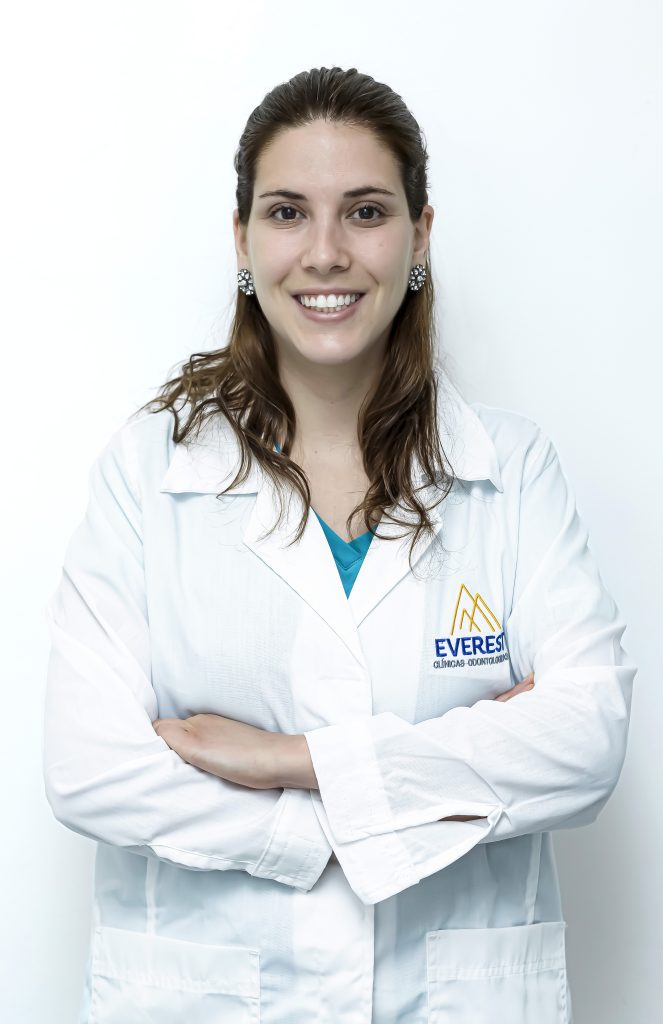 doctora-carol-goldsmith-dueñas-clinica-everest