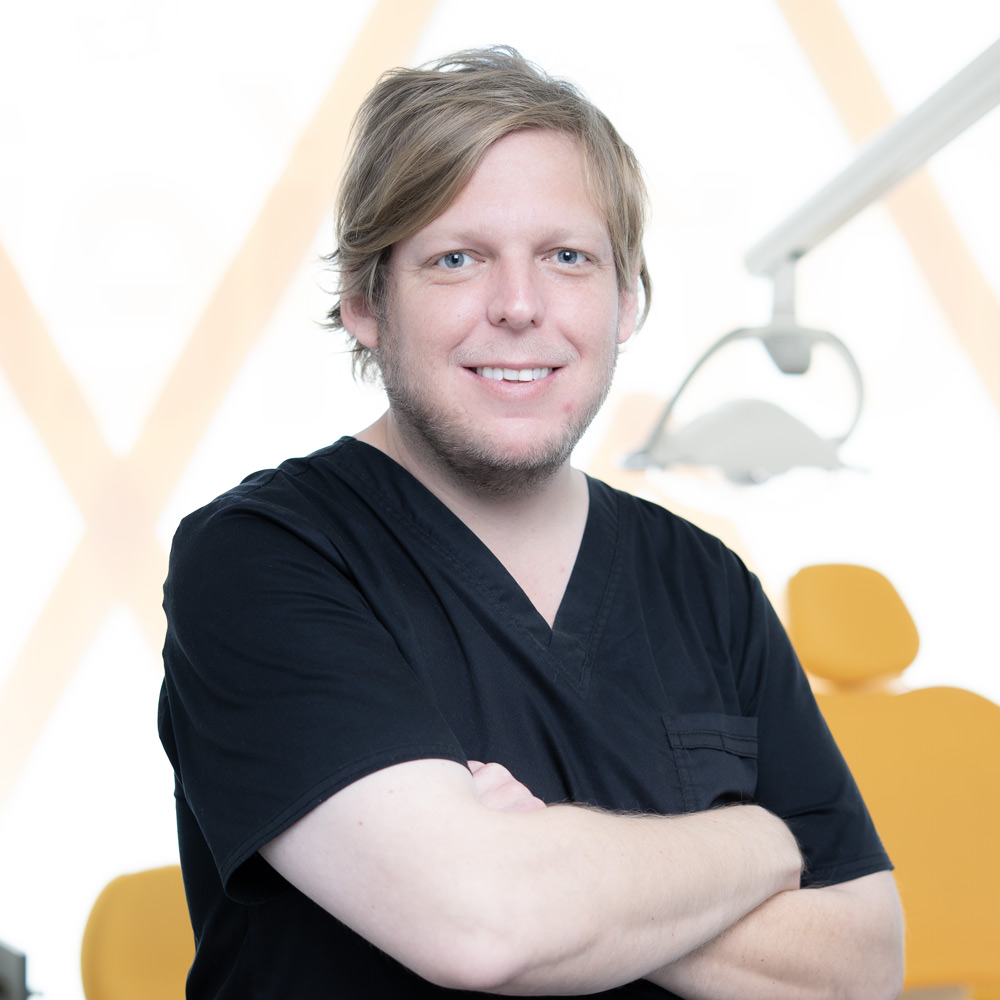 doctor-jorge-pardo-fisher-clinica-everest